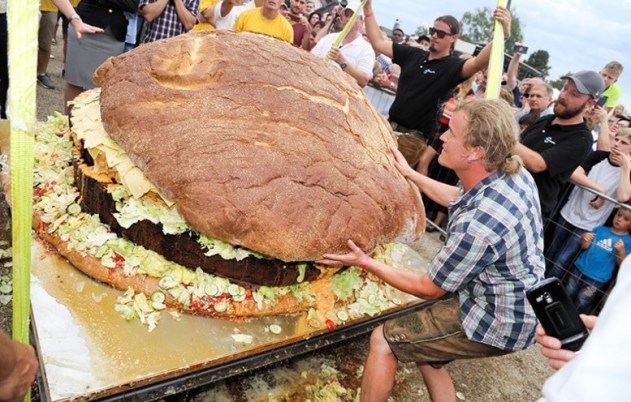 maior-hamburguer-do-mundo
